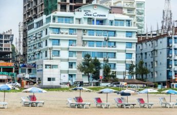 Hotel Sea Crown - Image 1