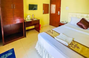 Hotel Vista Bay - Image 5