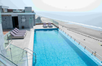 Ramada by Wyndham - Image 12