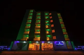 Exotica Sampan Hotel & Resort