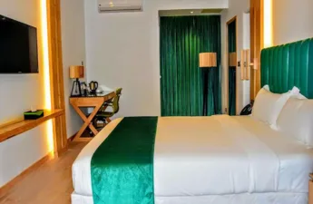 Grace Cox Smart Hotel - Image 1